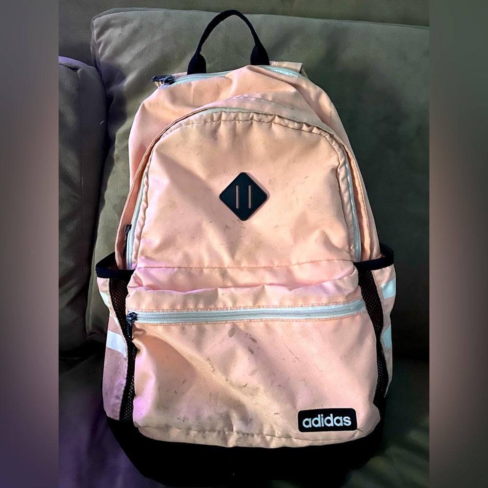 Adidas book bag. Great condition. No holes or rips.